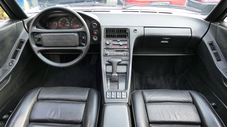 Porsche 928 S