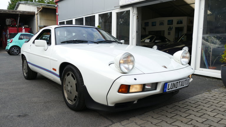 Porsche 928 S