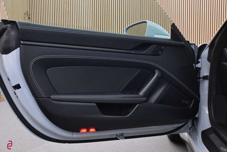 Porsche 992.2 GT3 Touring