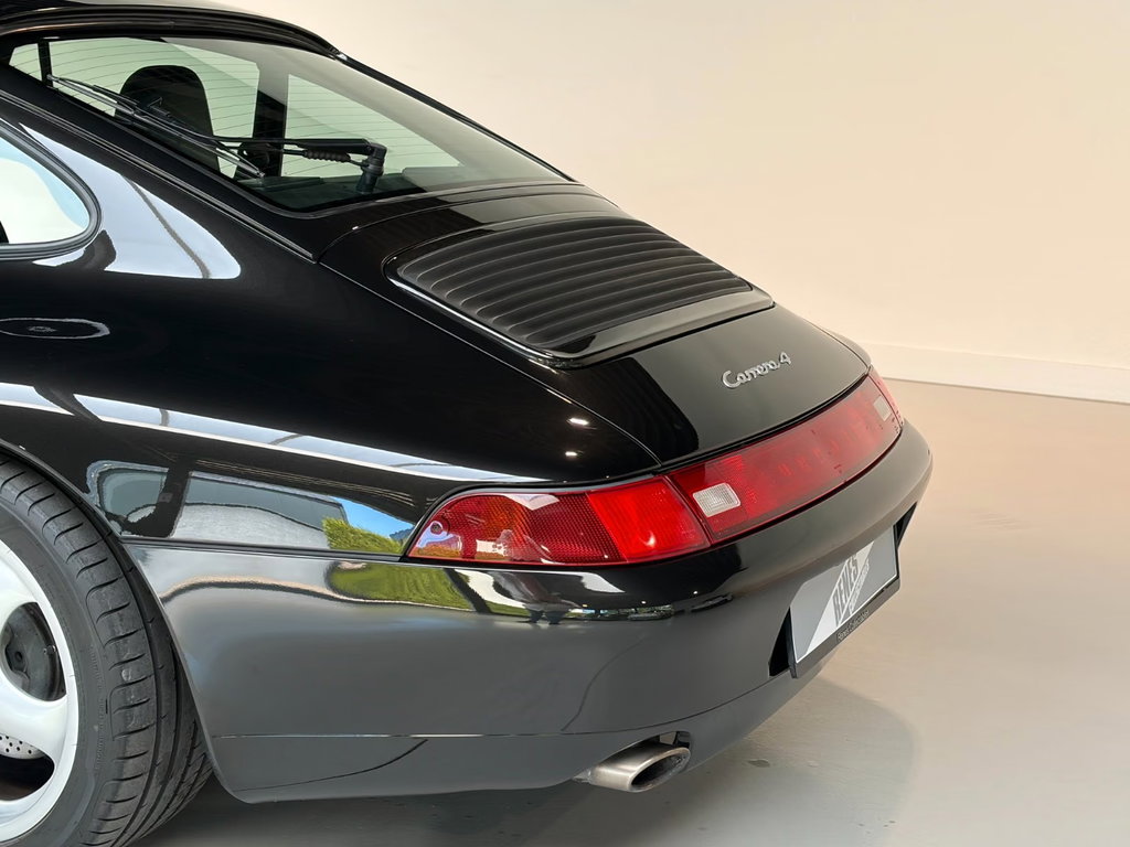 Porsche 993 Carrera 4