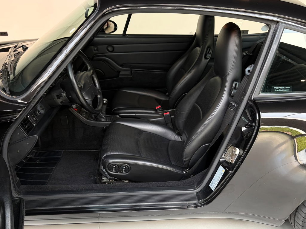 Porsche 993 Carrera 4