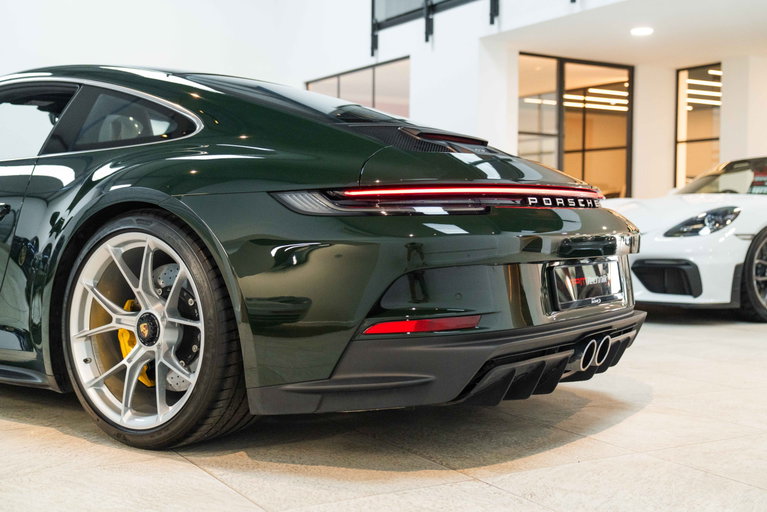 Porsche 992 GT3 Touring