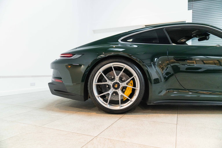 Porsche 992 GT3 Touring