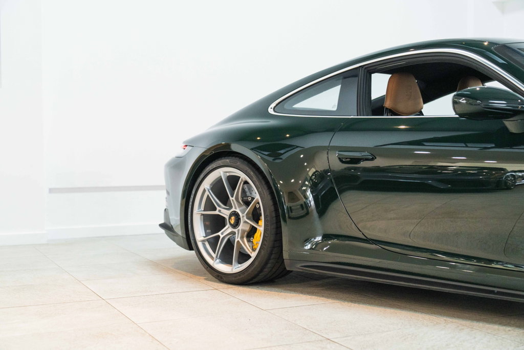 Porsche 992 GT3 Touring