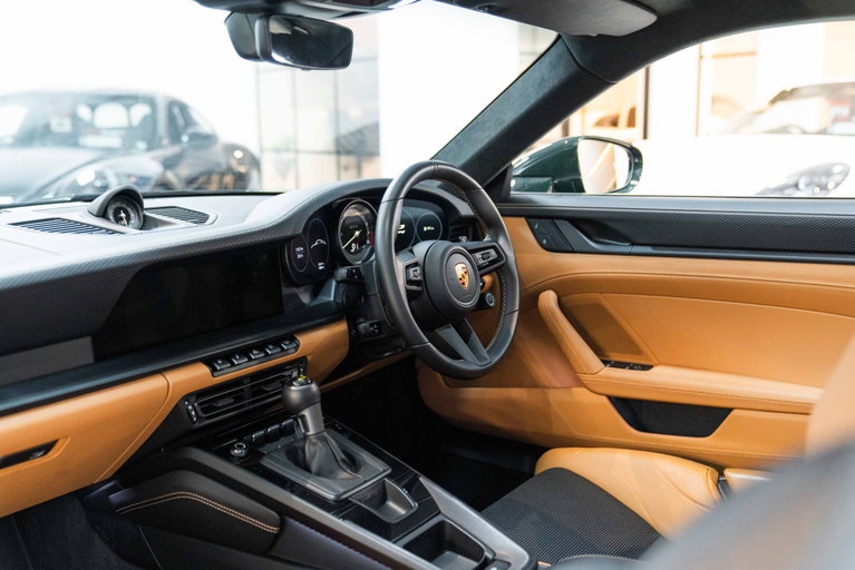 Porsche 992 GT3 Touring