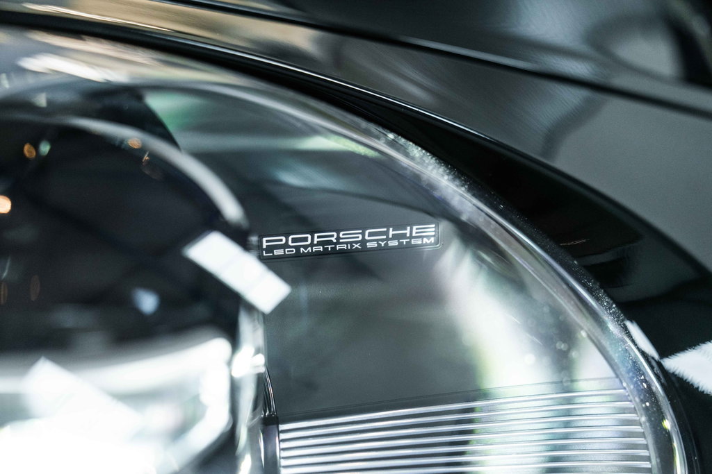Porsche 992 GT3 Touring