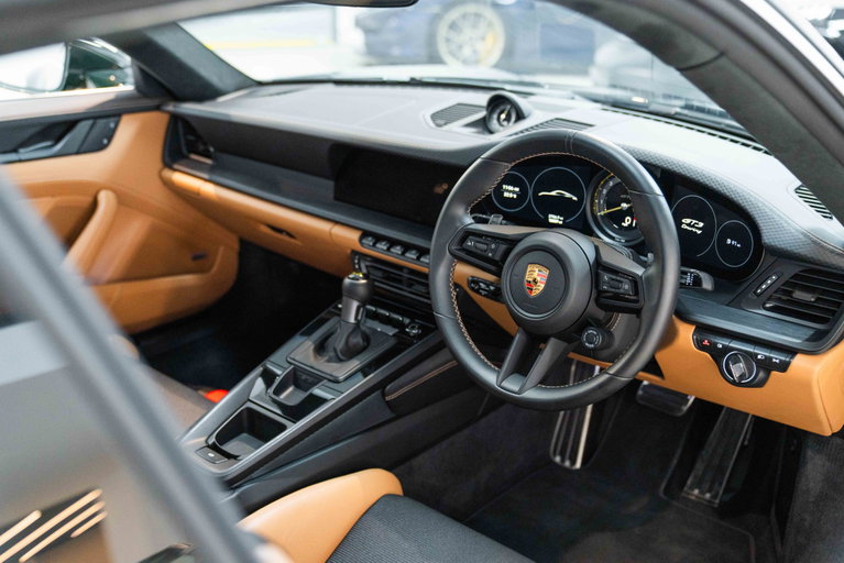 Porsche 992 GT3 Touring