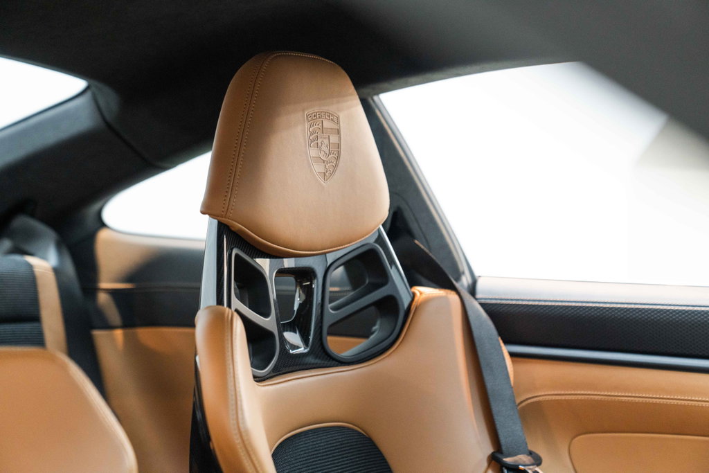 Porsche 992 GT3 Touring