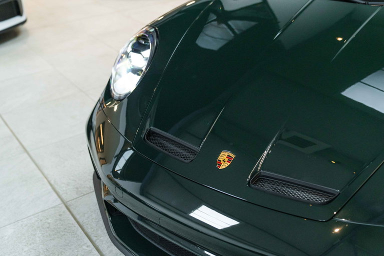 Porsche 992 GT3 Touring