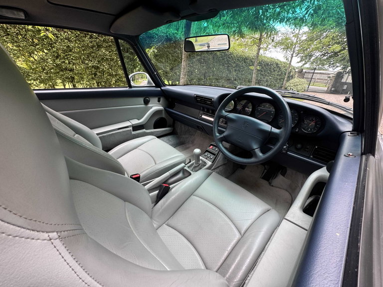 Porsche 993 Carrera 4