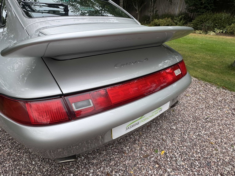 Porsche 993 Carrera 4