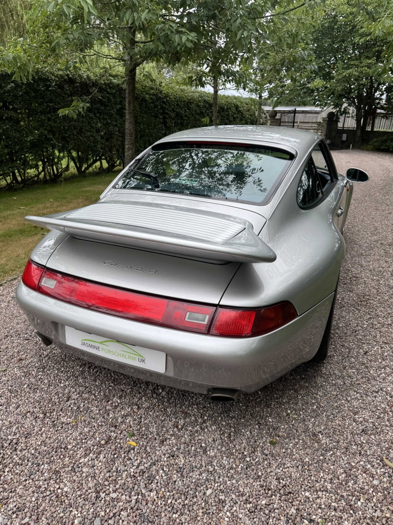 Porsche 993 Carrera 4