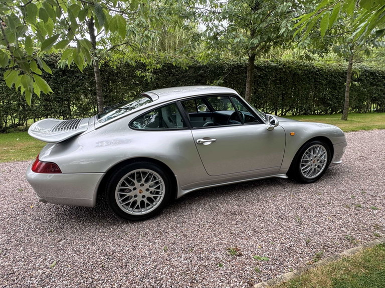Porsche 993 Carrera 4