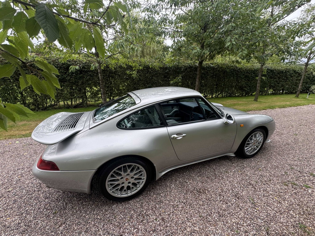 Porsche 993 Carrera 4