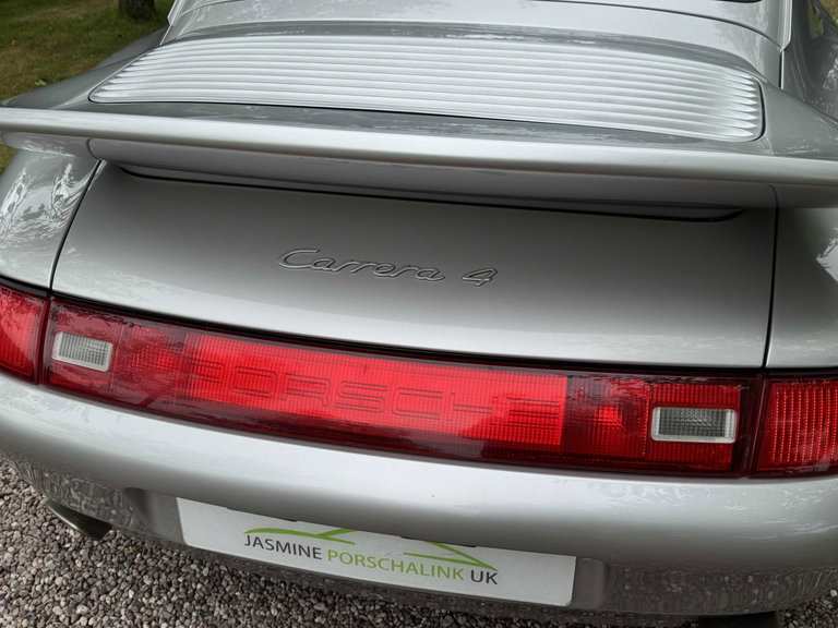 Porsche 993 Carrera 4