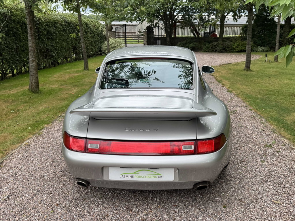 Porsche 993 Carrera 4