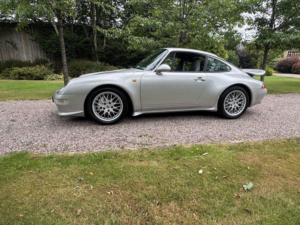 Porsche 993 Carrera 4