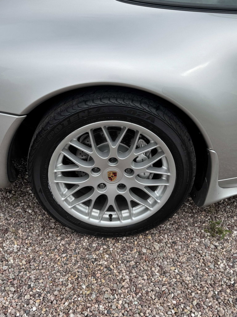 Porsche 993 Carrera 4