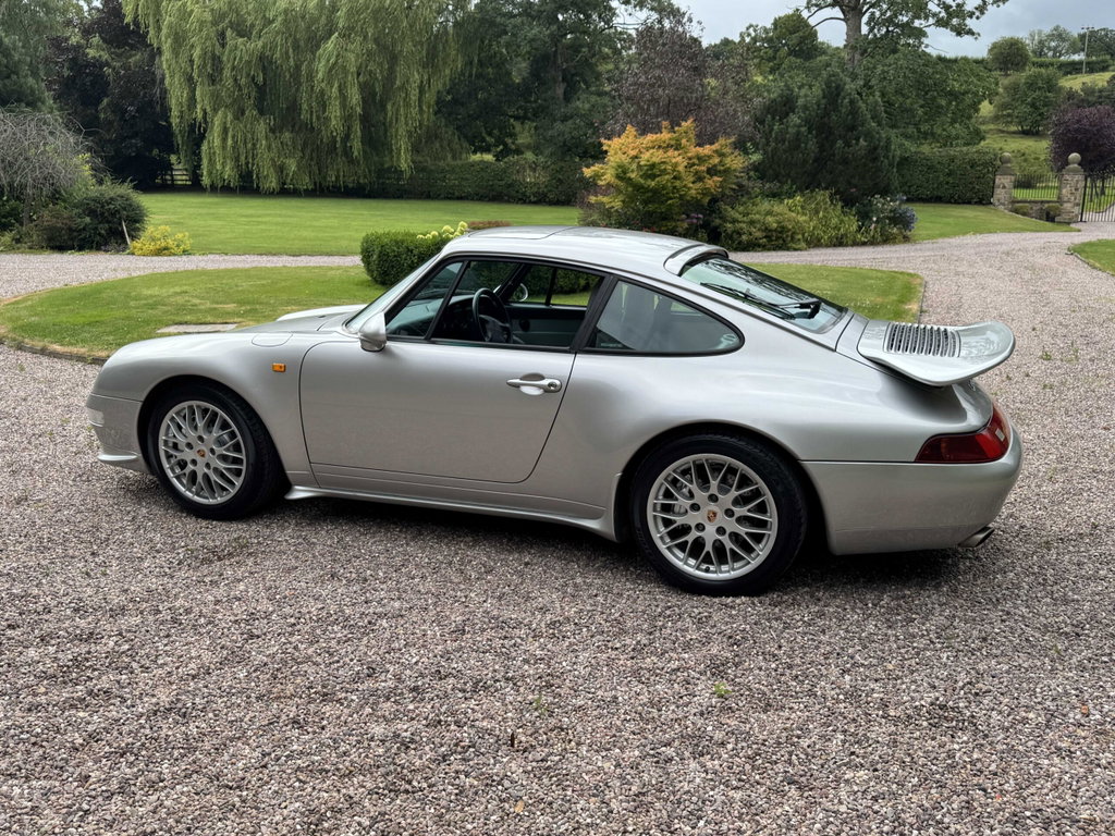 Porsche 993 Carrera 4