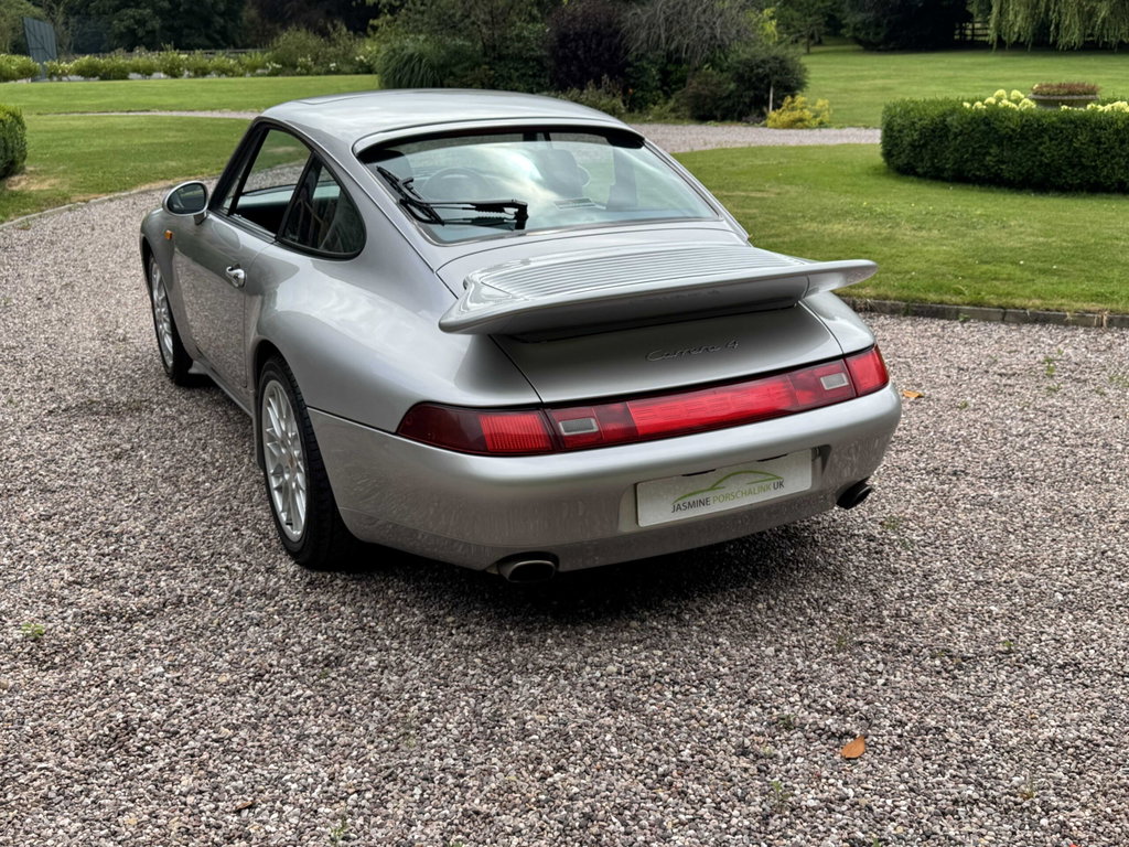 Porsche 993 Carrera 4