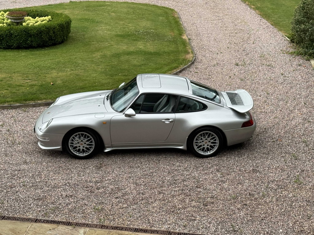 Porsche 993 Carrera 4