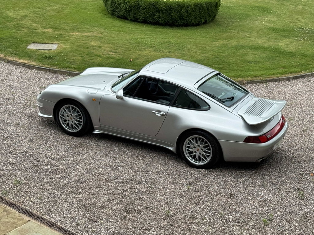 Porsche 993 Carrera 4