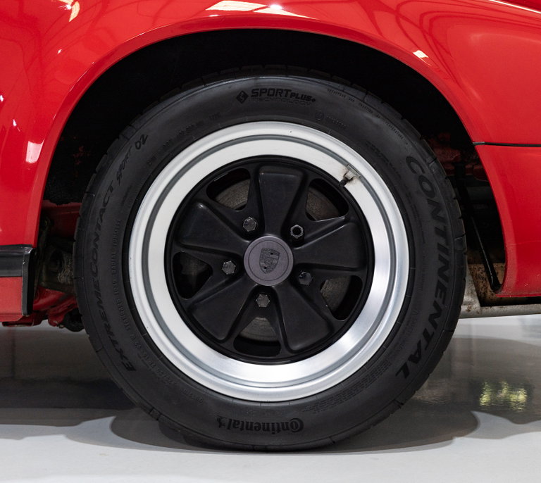Porsche 911 Carrera 3.2 (US)