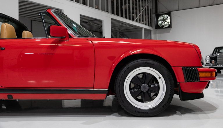 Porsche 911 Carrera 3.2 (US)