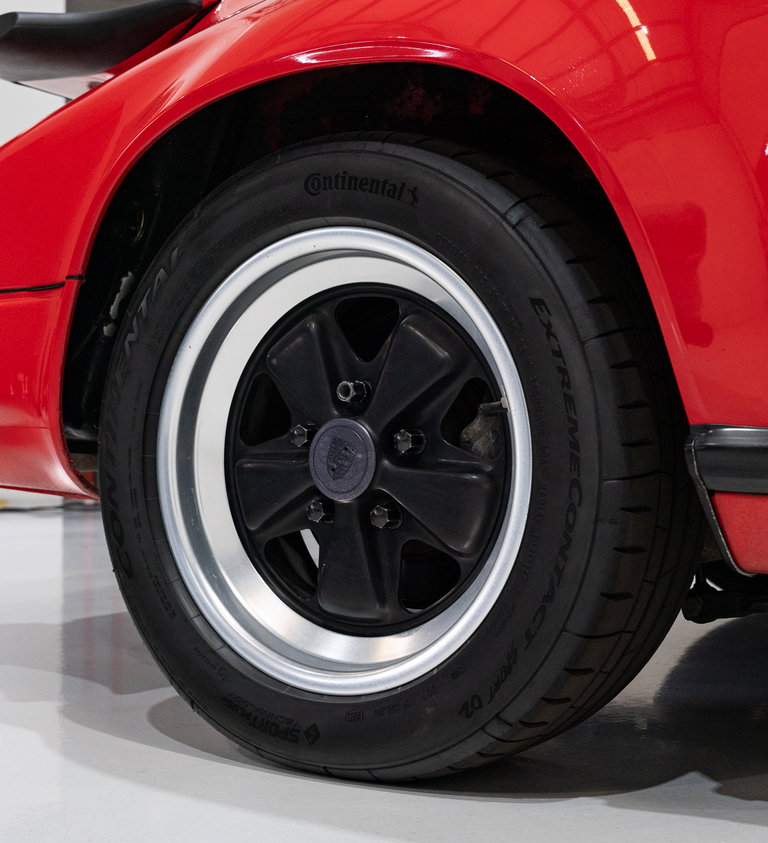 Porsche 911 Carrera 3.2 (US)