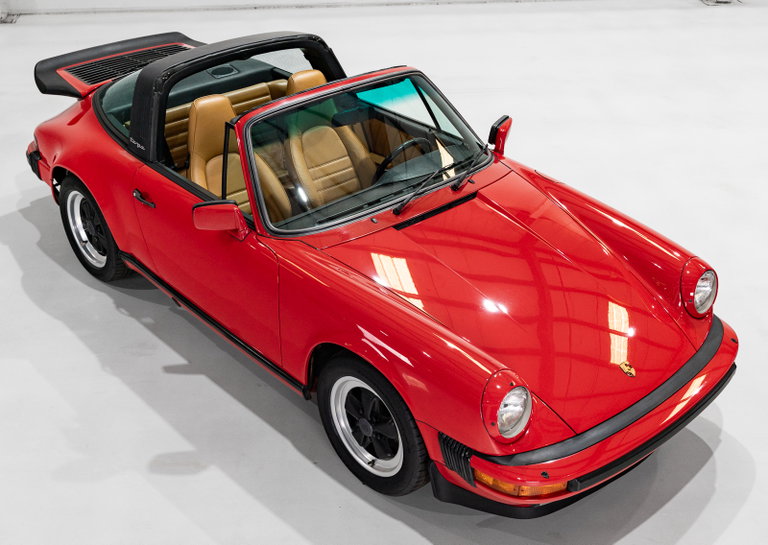 Porsche 911 Carrera 3.2 (US)