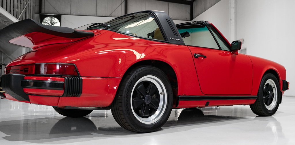 Porsche 911 Carrera 3.2 (US)