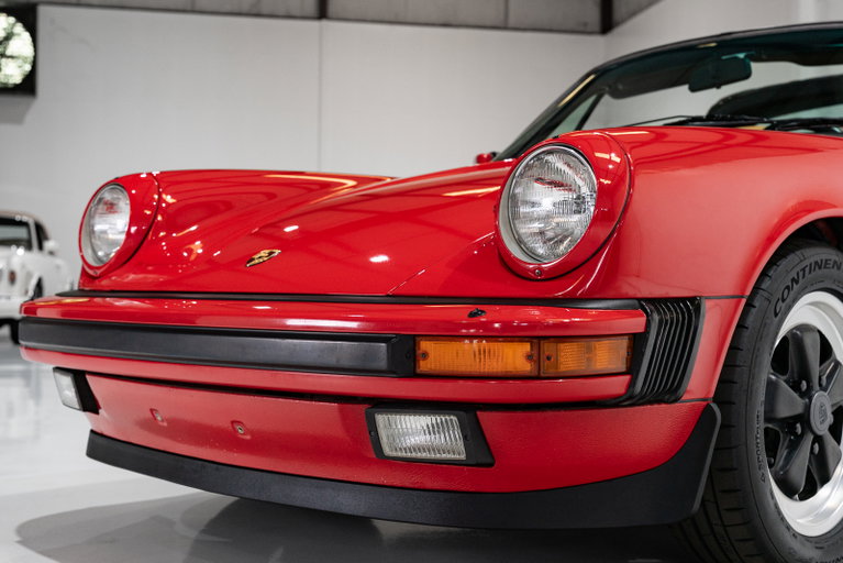 Porsche 911 Carrera 3.2 (US)