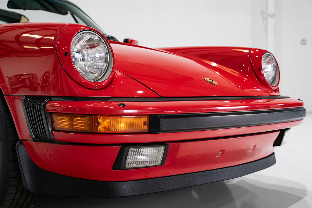 Porsche 911 Carrera 3.2 (US)