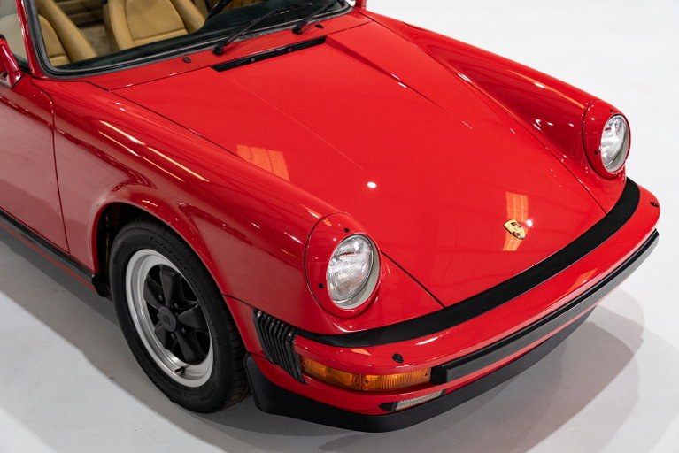 Porsche 911 Carrera 3.2 (US)