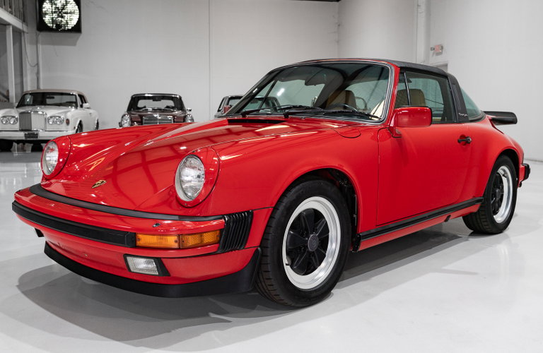 Porsche 911 Carrera 3.2 (US)