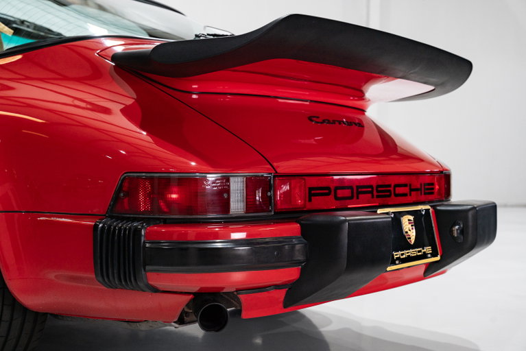 Porsche 911 Carrera 3.2 (US)