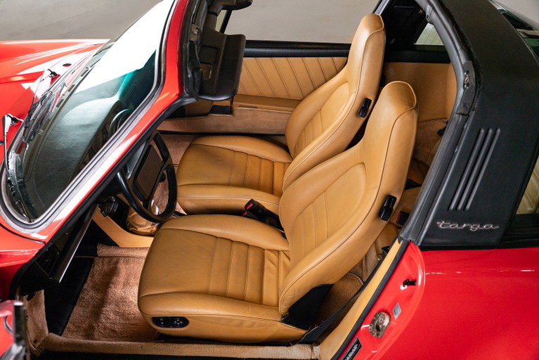 Porsche 911 Carrera 3.2 (US)