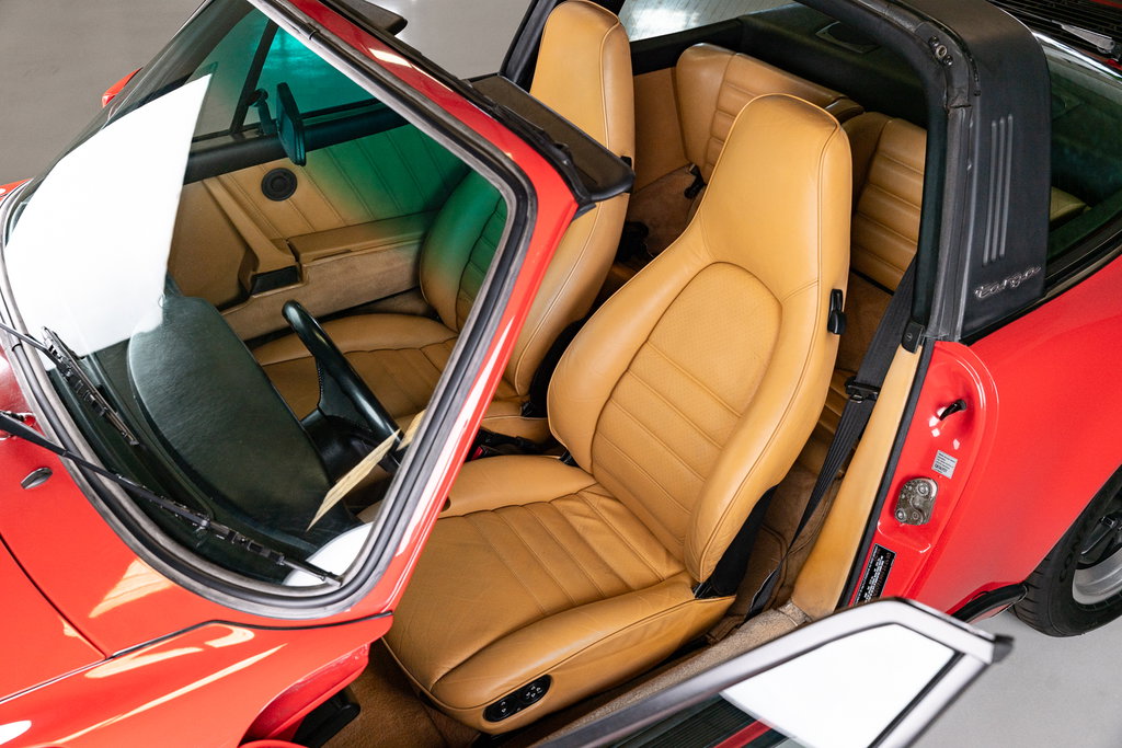 Porsche 911 Carrera 3.2 (US)