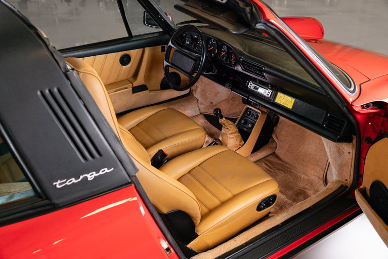 Porsche 911 Carrera 3.2 (US)