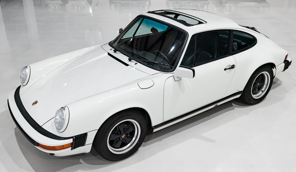 Porsche 911 Carrera 3.2 (US)