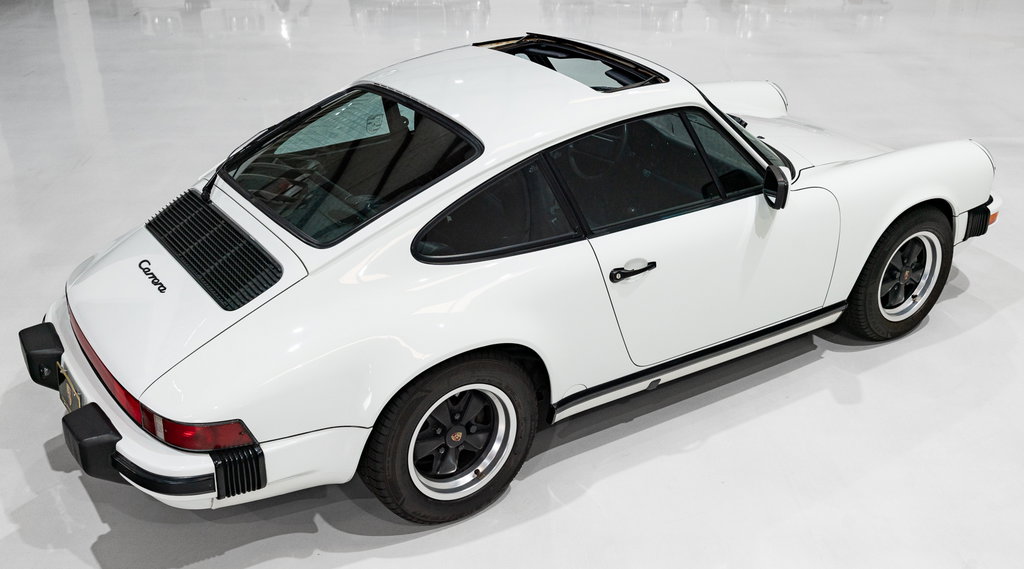 Porsche 911 Carrera 3.2 (US)