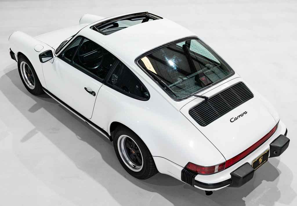Porsche 911 Carrera 3.2 (US)