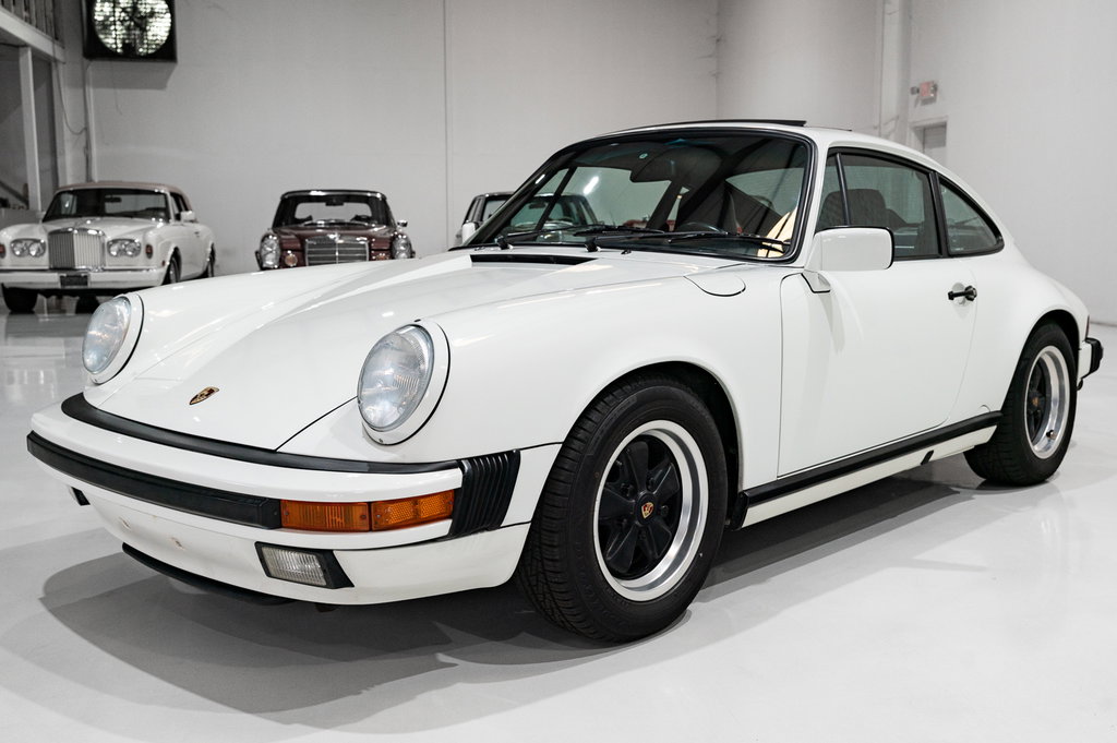 Porsche 911 Carrera 3.2 (US)