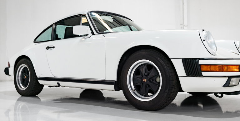 Porsche 911 Carrera 3.2 (US)