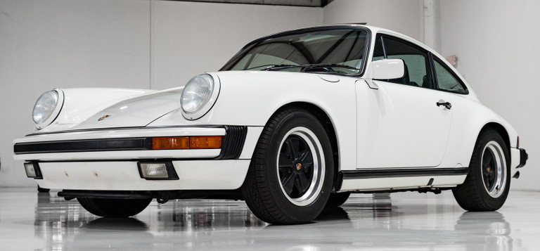 Porsche 911 Carrera 3.2 (US)