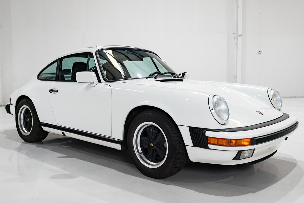 Porsche 911 Carrera 3.2 (US)