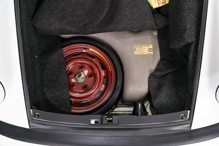 Porsche 911 Carrera 3.2 (US)