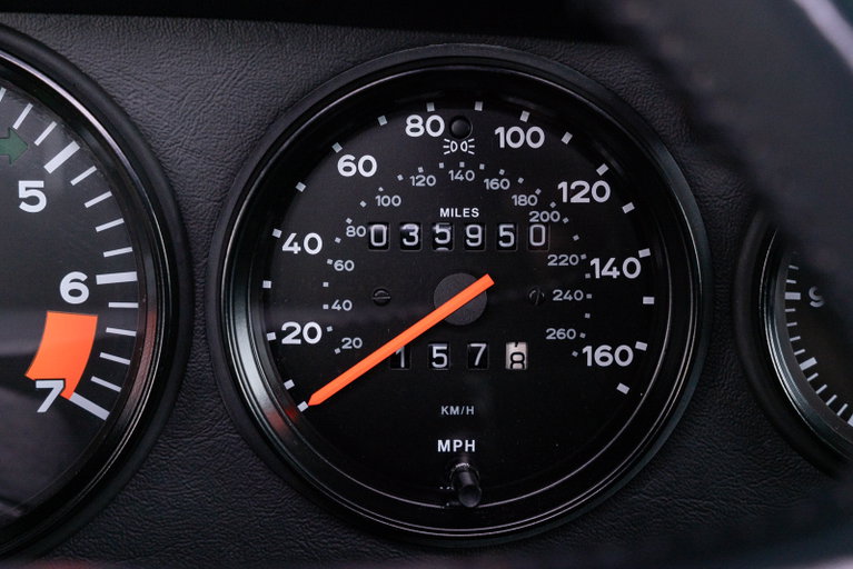Porsche 911 Carrera 3.2 (US)