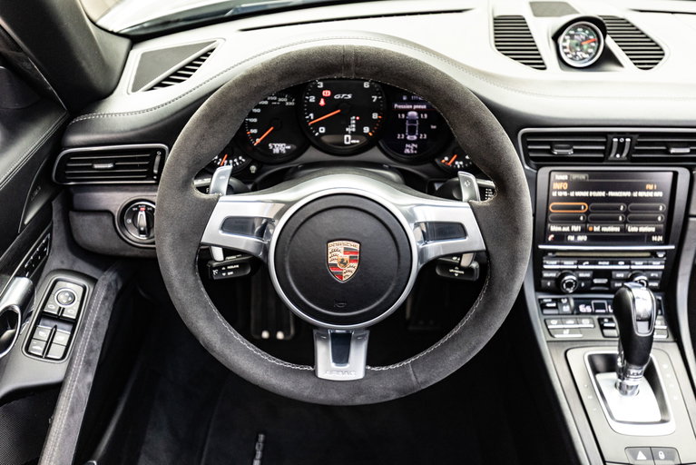 Porsche 991 Carrera 4 GTS