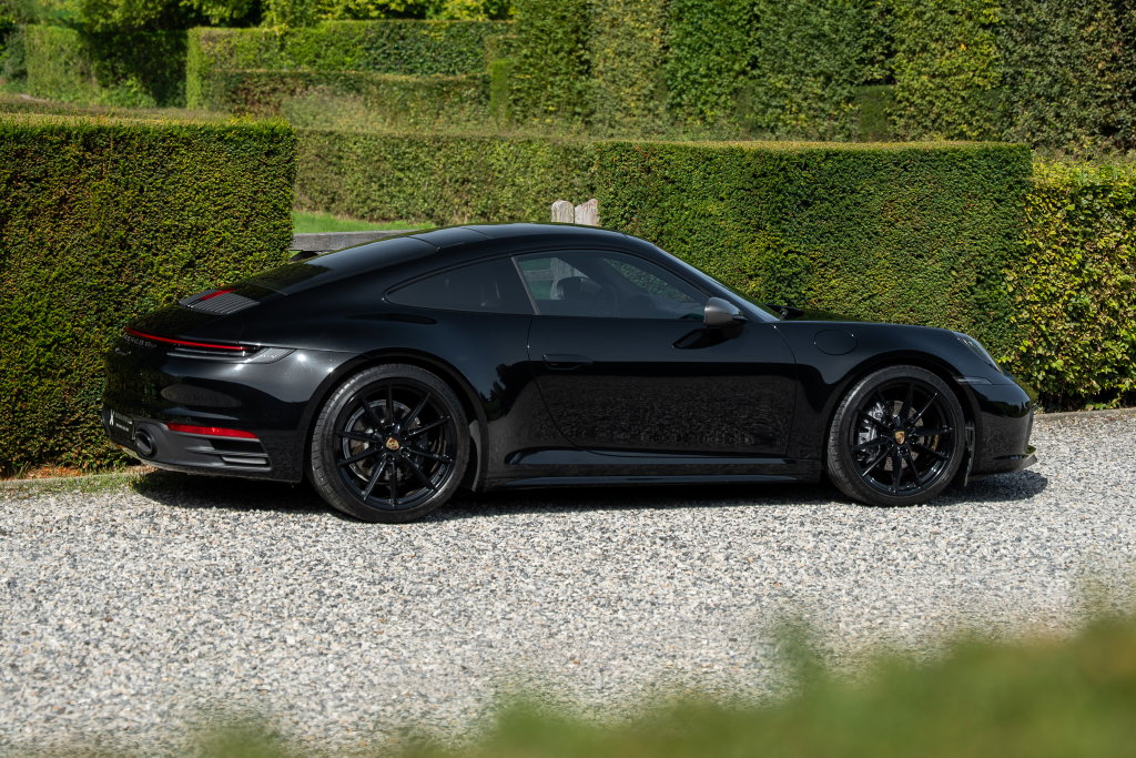 Porsche 992 Carrera T